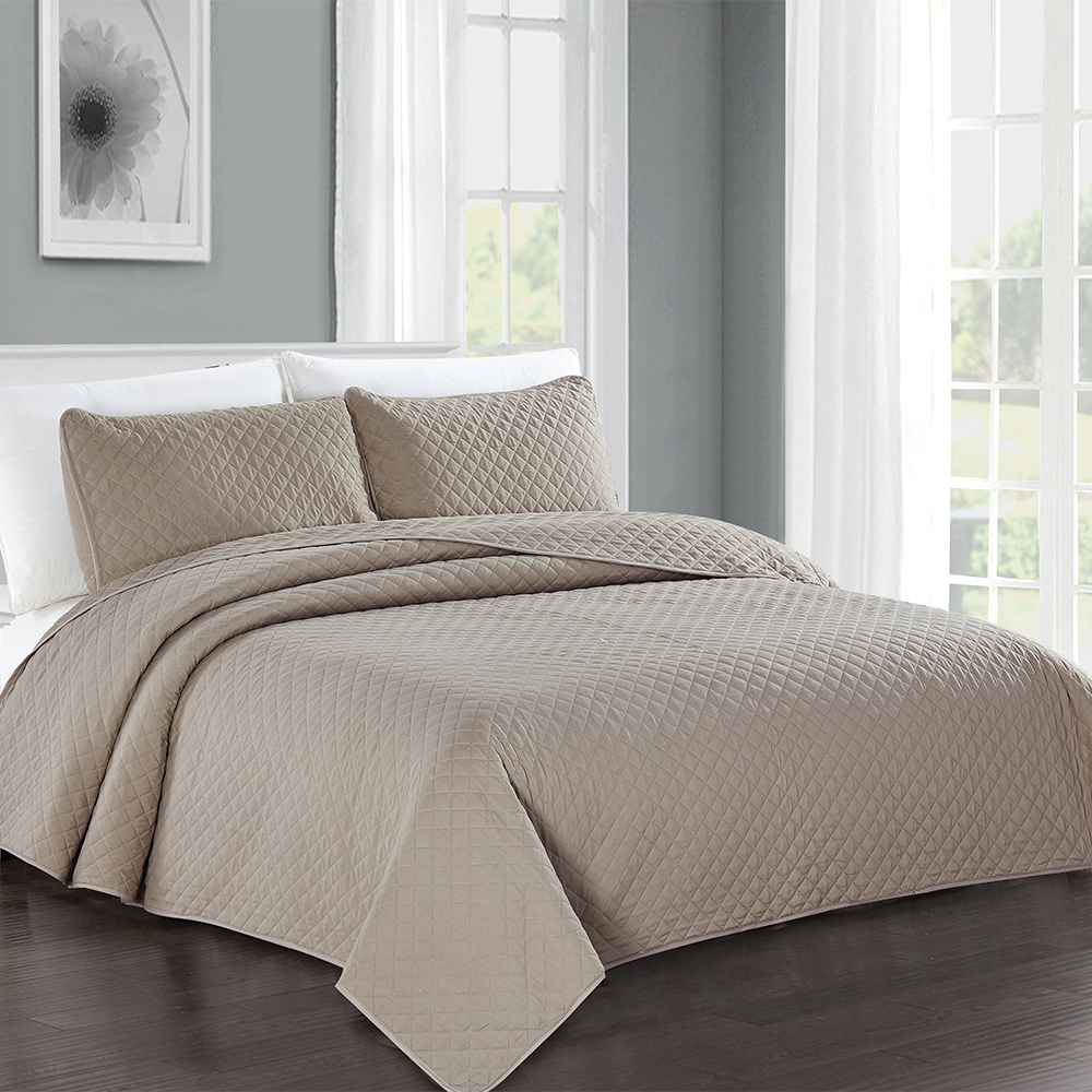 99.99% পলিয়েস্টার সলিড 3 পিসি কুইল্ট বিছানা কভার